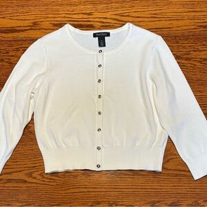 White House Black Market Snap-Up Cardigan in white size Medium